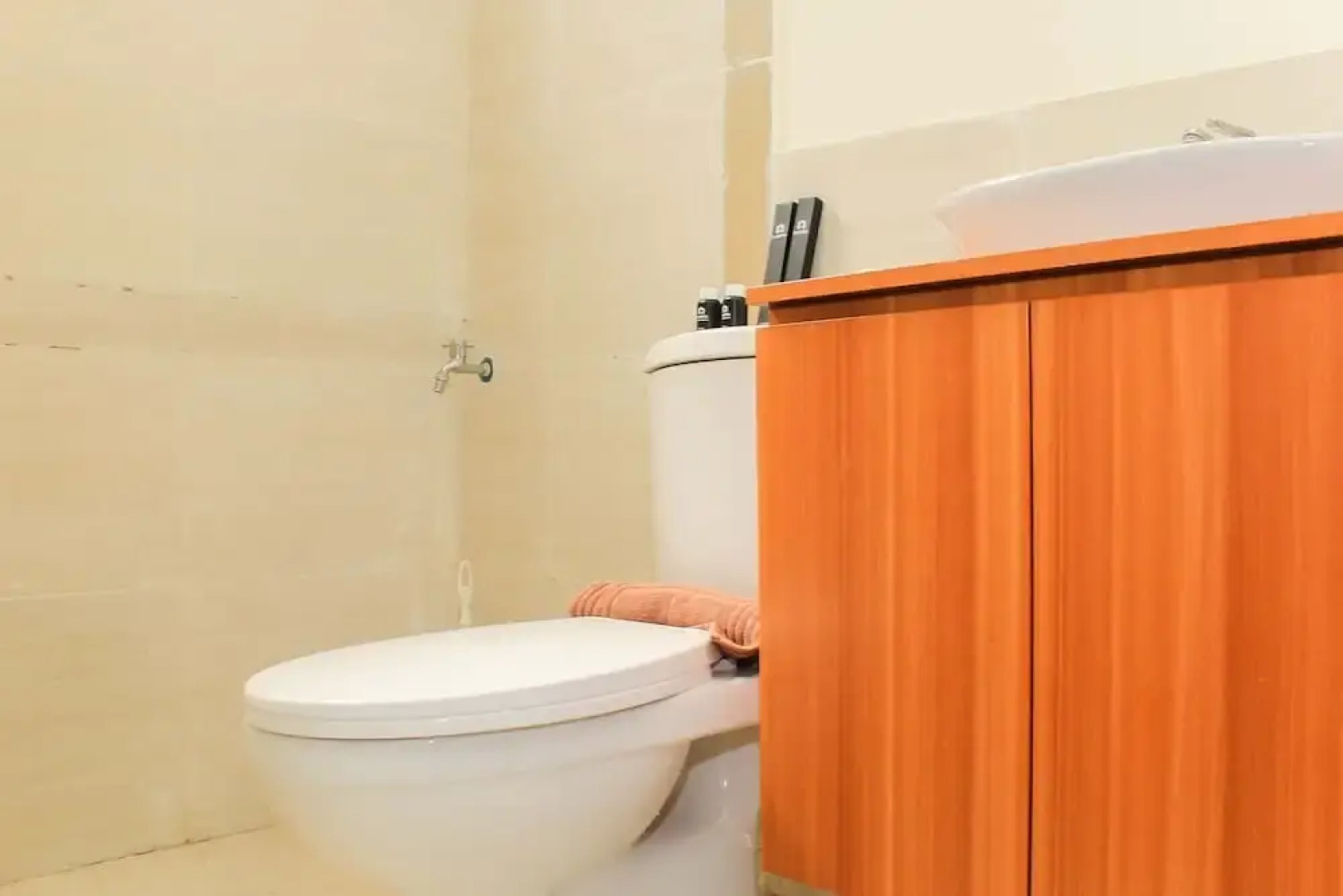 Comfortable and High Floor 2BR at Meikarta Apartment
