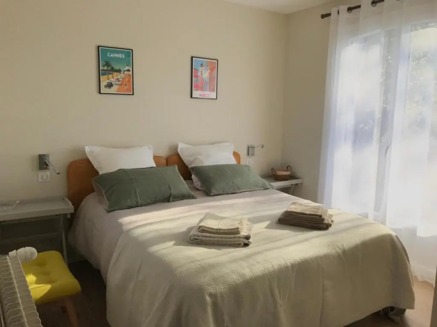 06D - Appartement spacieux avec terrasses, jardin et piscine