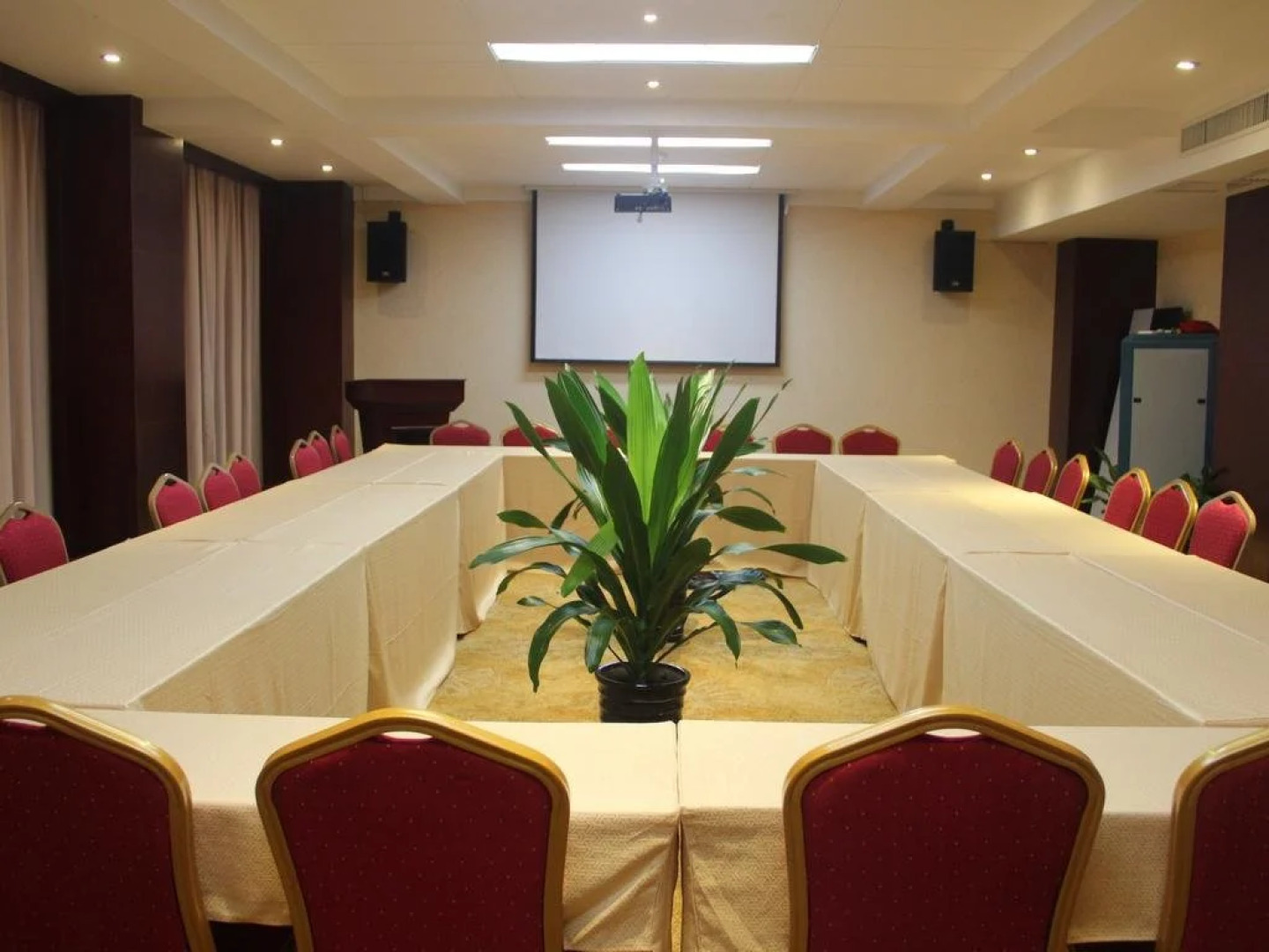 Anqing International Hotel