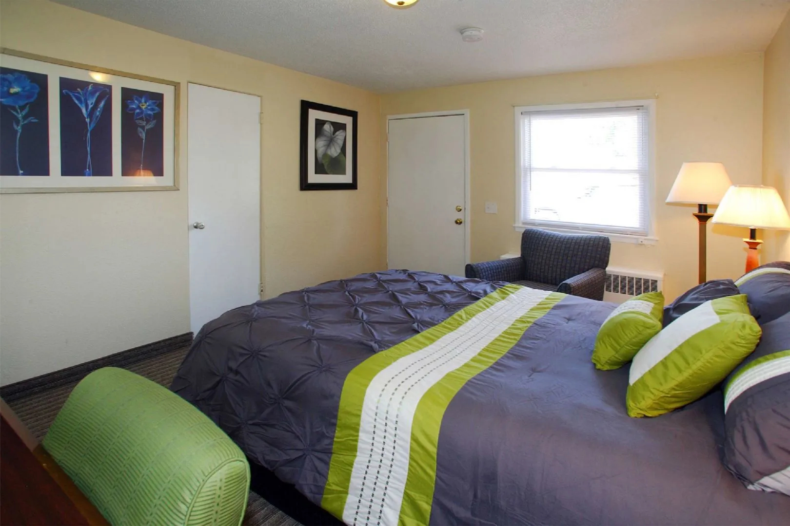 Custom Stay Residence and Suites