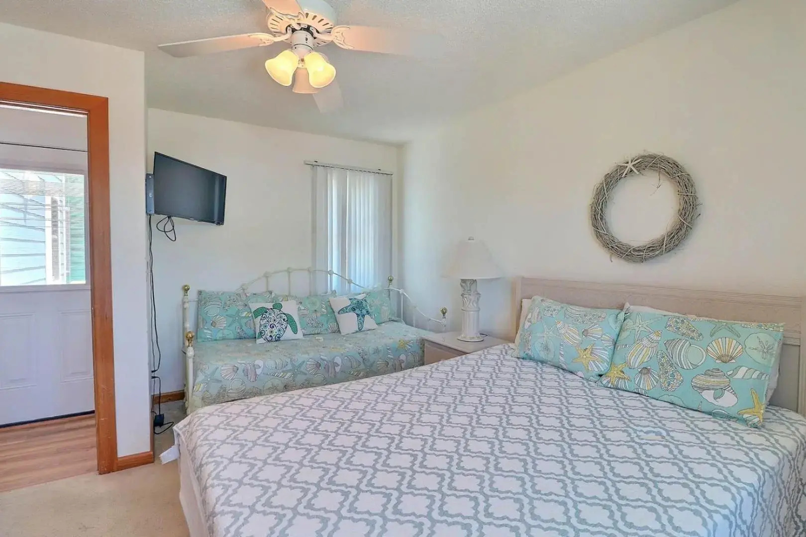 5018 - Mike`s Beach House