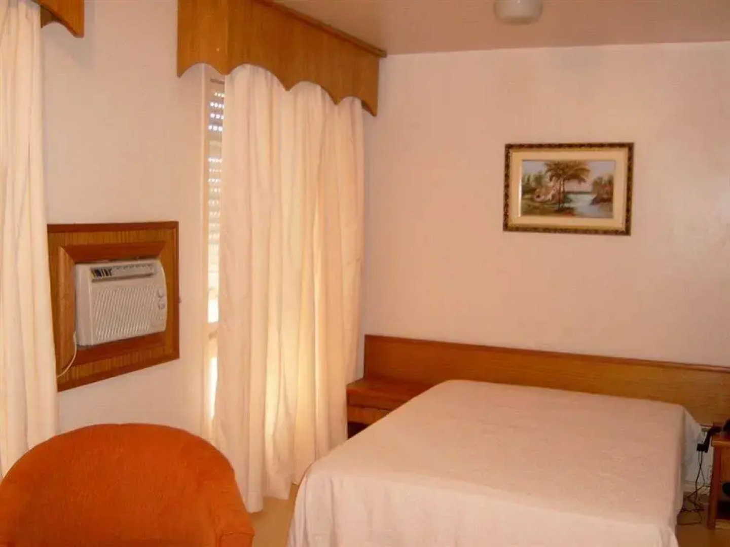 Letto Hotel Royal Porto Alegre