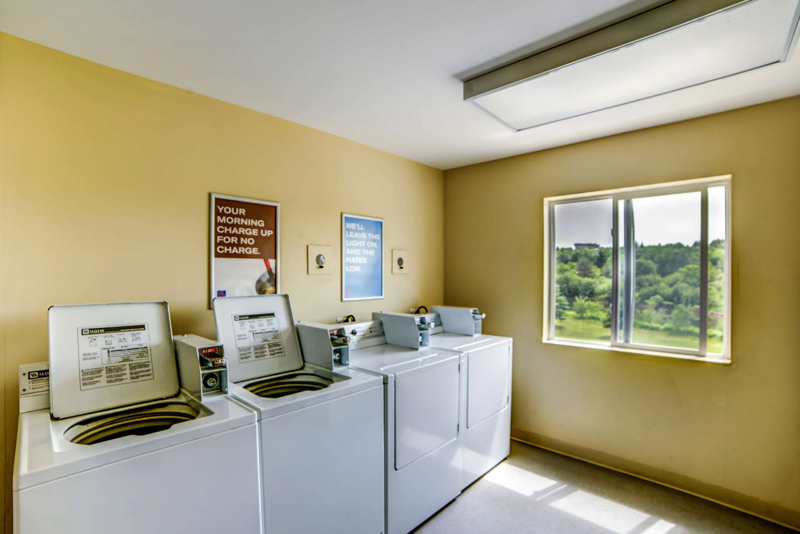 Motel 6 Huntsville, ON