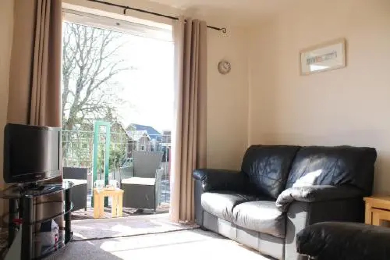 Number 6 Braeside Mews