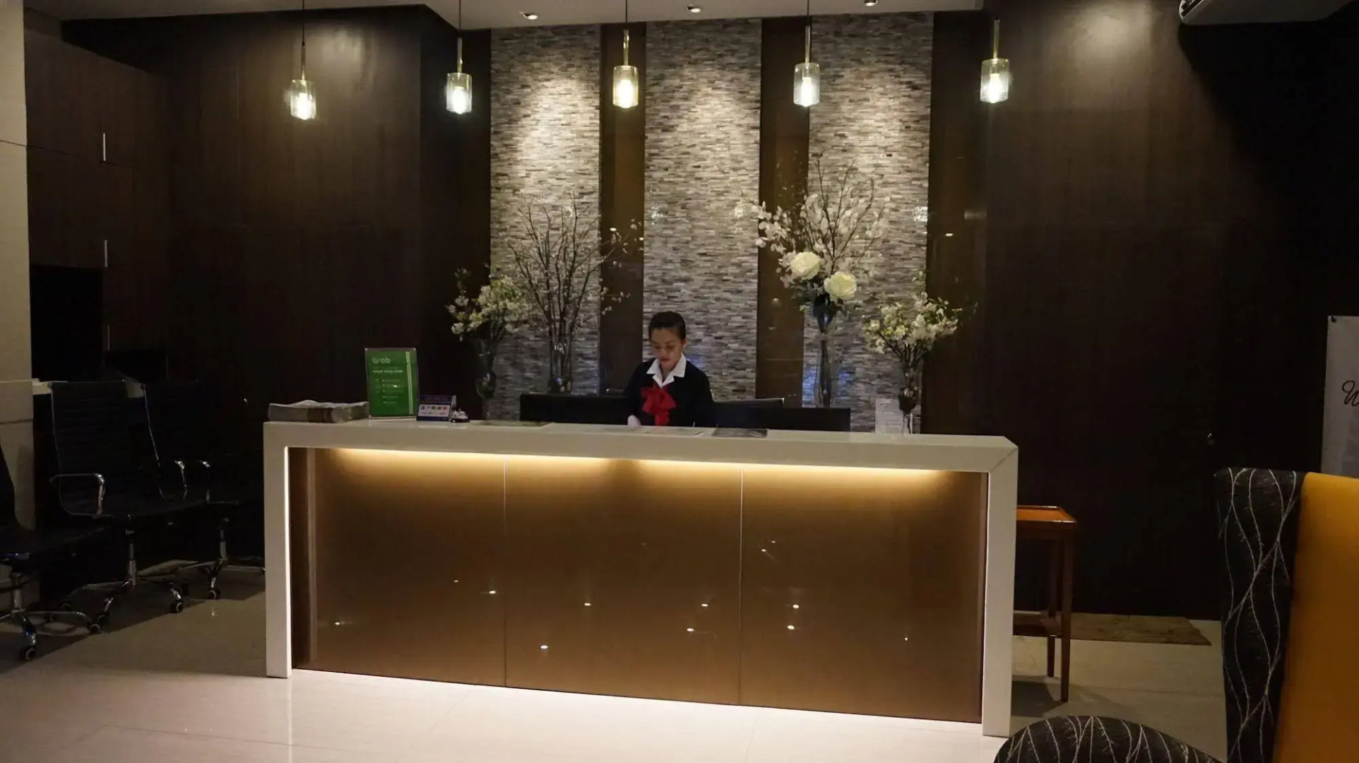 West Avenue Suites