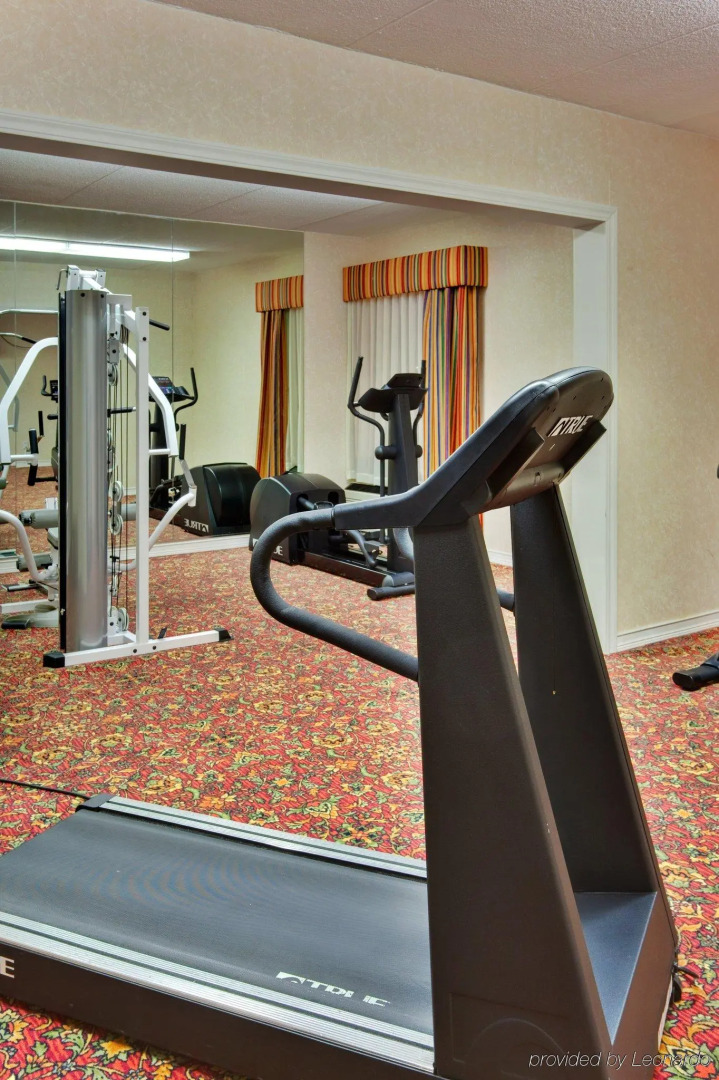 Holiday Inn Express Flint-Campus Area by IHG