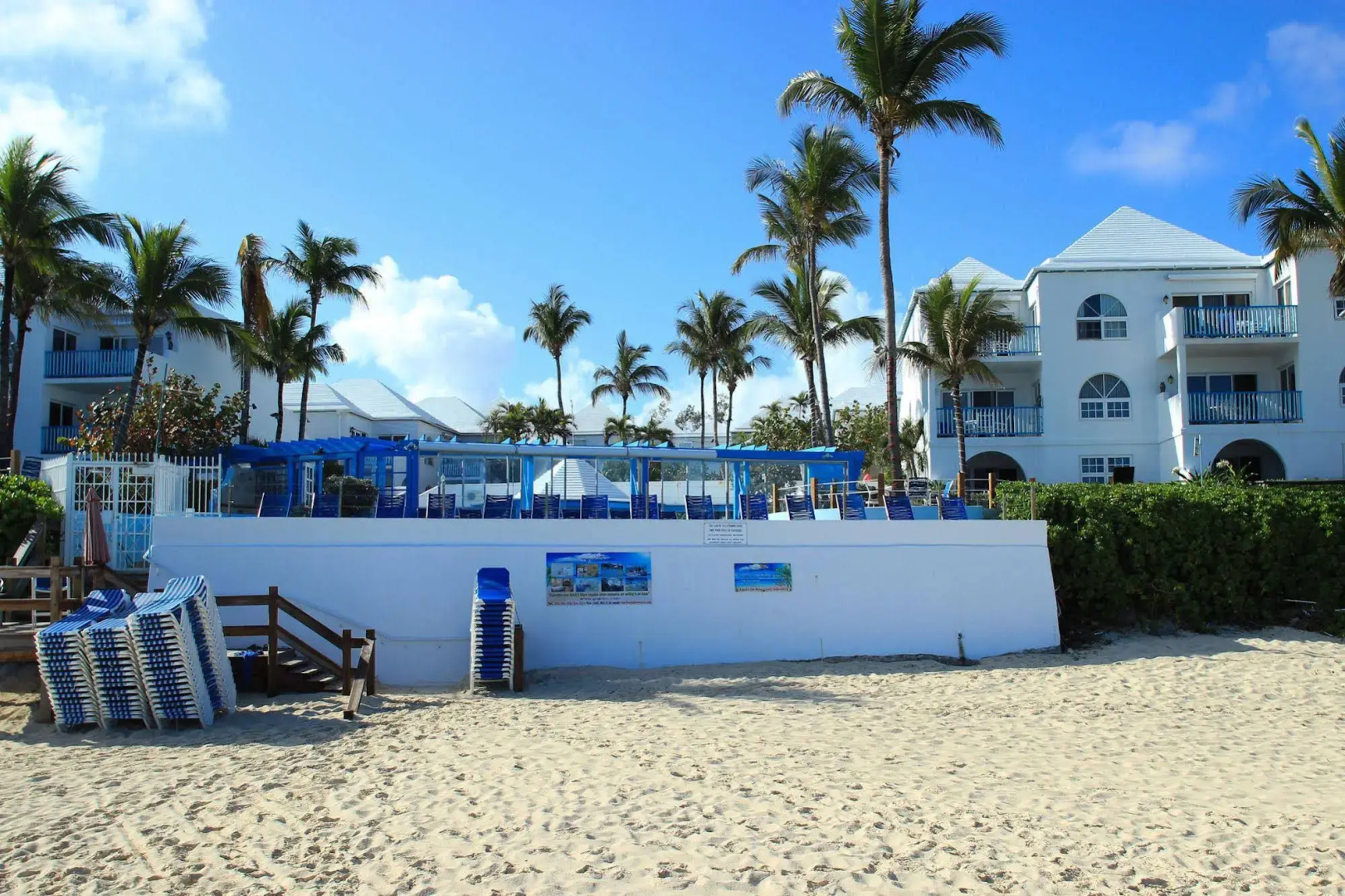 Paradise Island Beach Club by RedAwning