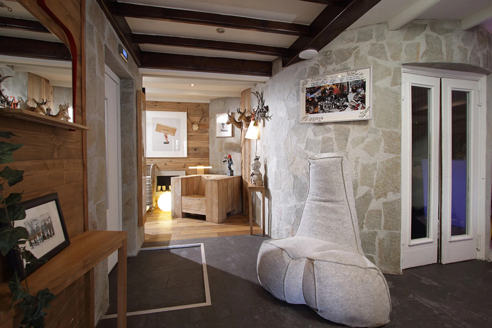 Snow Lodge Hotel Courchevel 1850