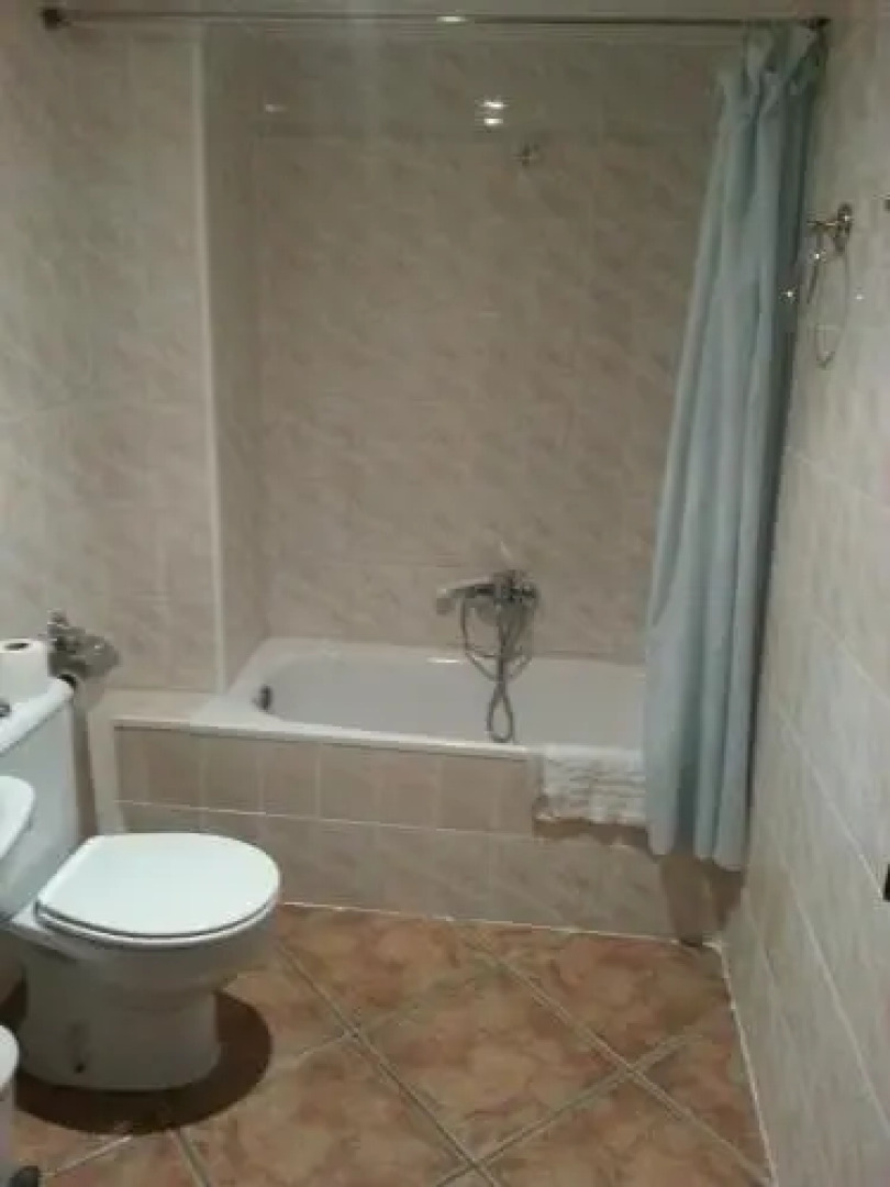 Hostal Restaurante El Cazador