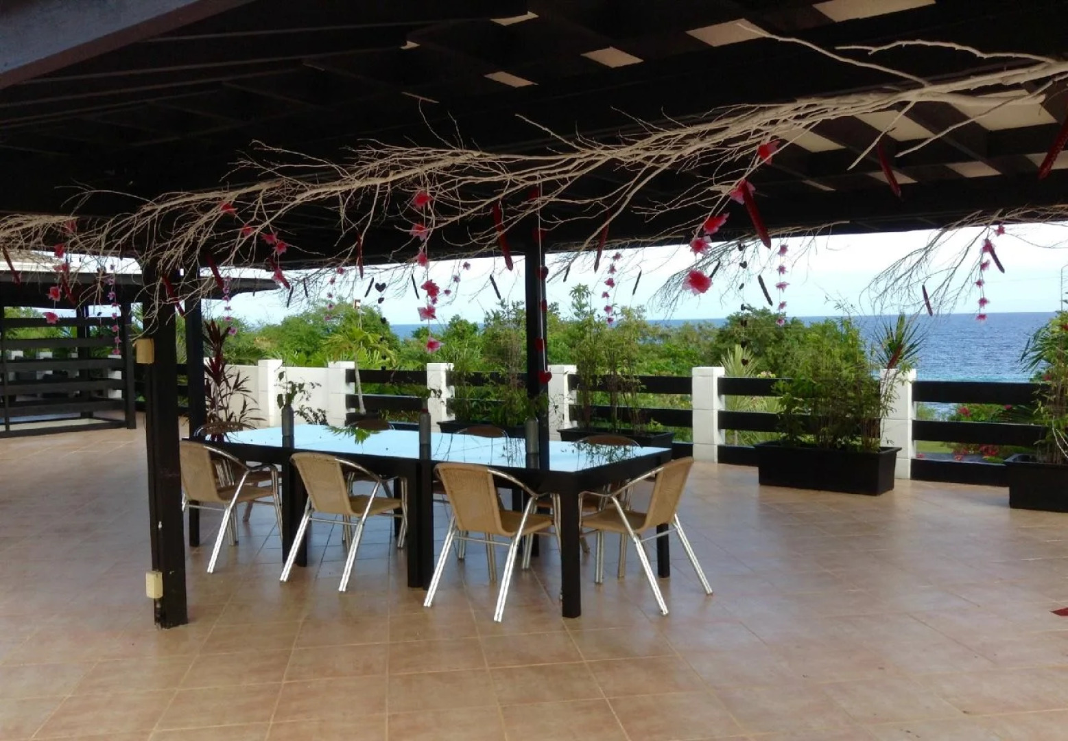 La Pernela Beachfront Resort