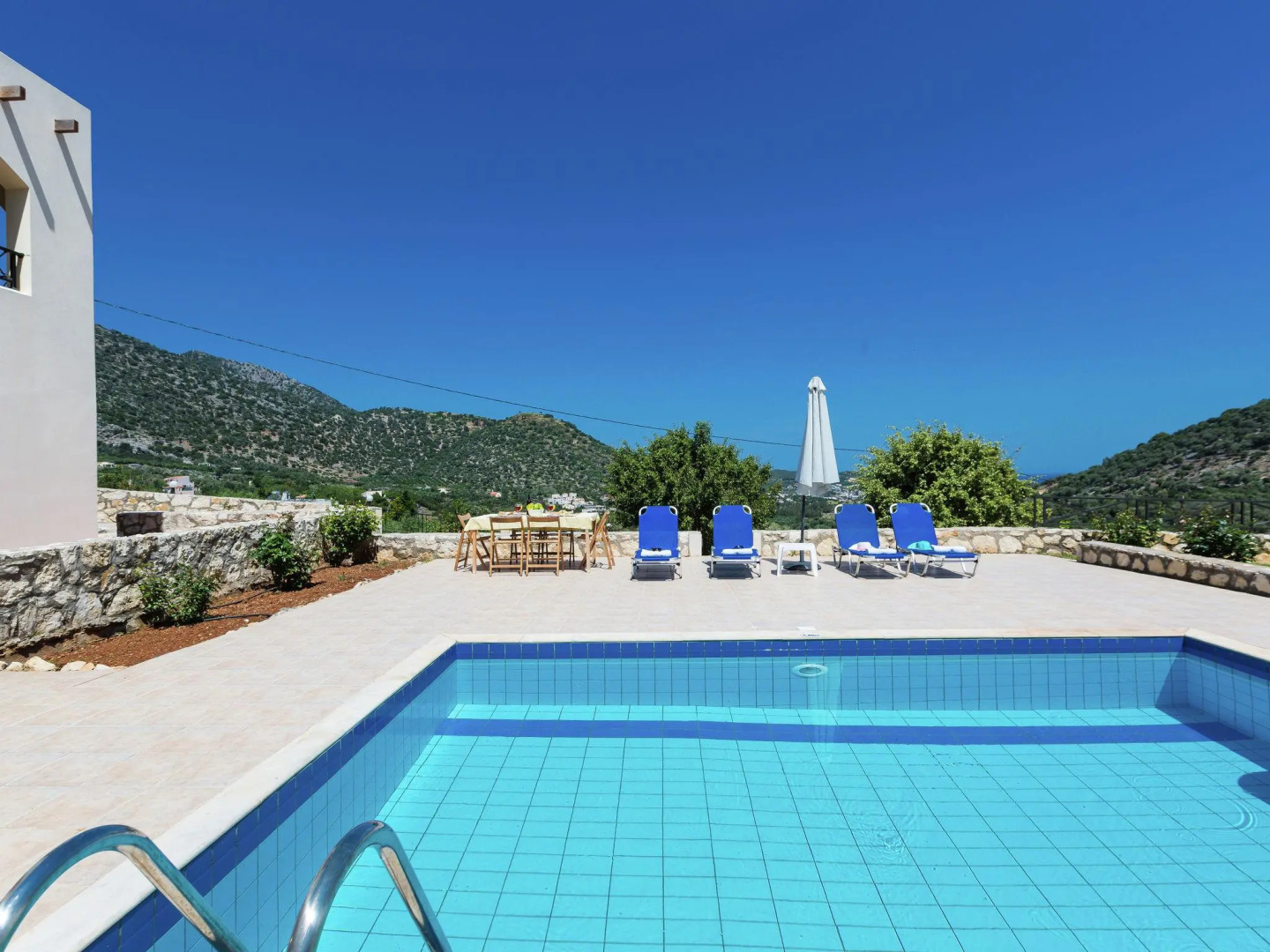 Hillside Villa in Bali With Private Pool