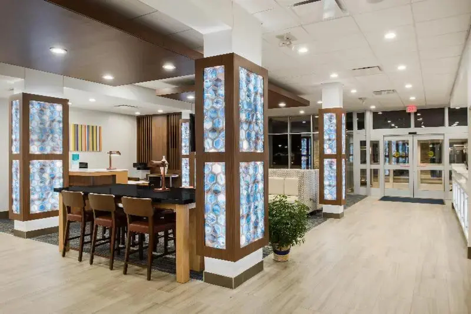 Holiday Inn Express Suites West Plains Southwest
