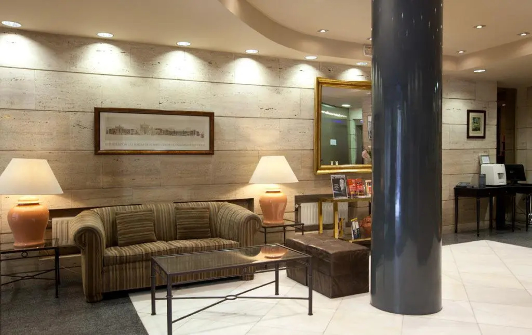 Hotel Moderno Puerta del Sol