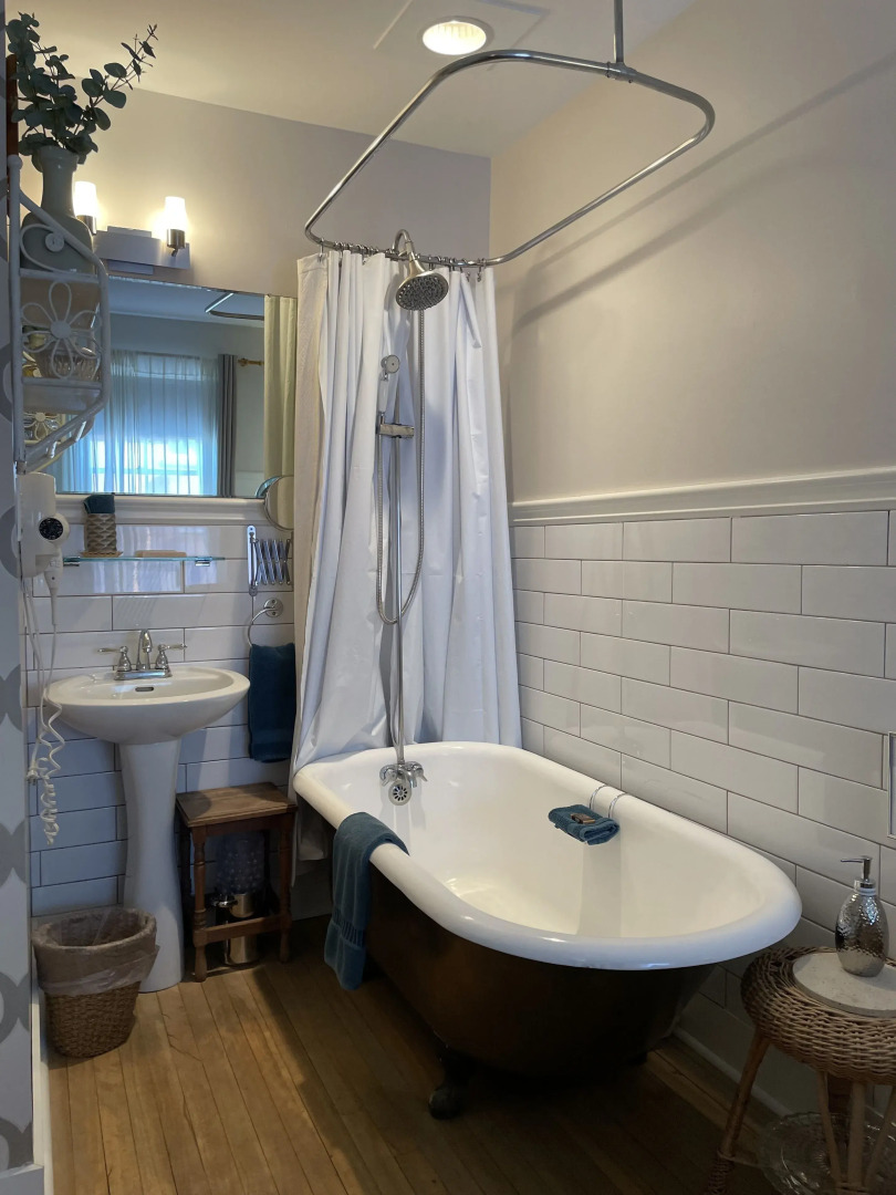 La Maison de Ville - bed & bistro