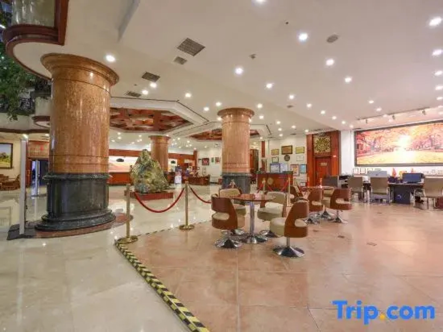 Zhonglian Hotel - Dandong