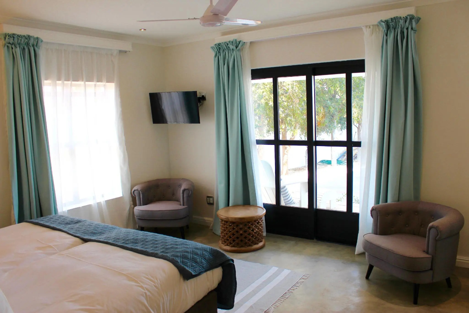Whale Rock Luxury Lodge