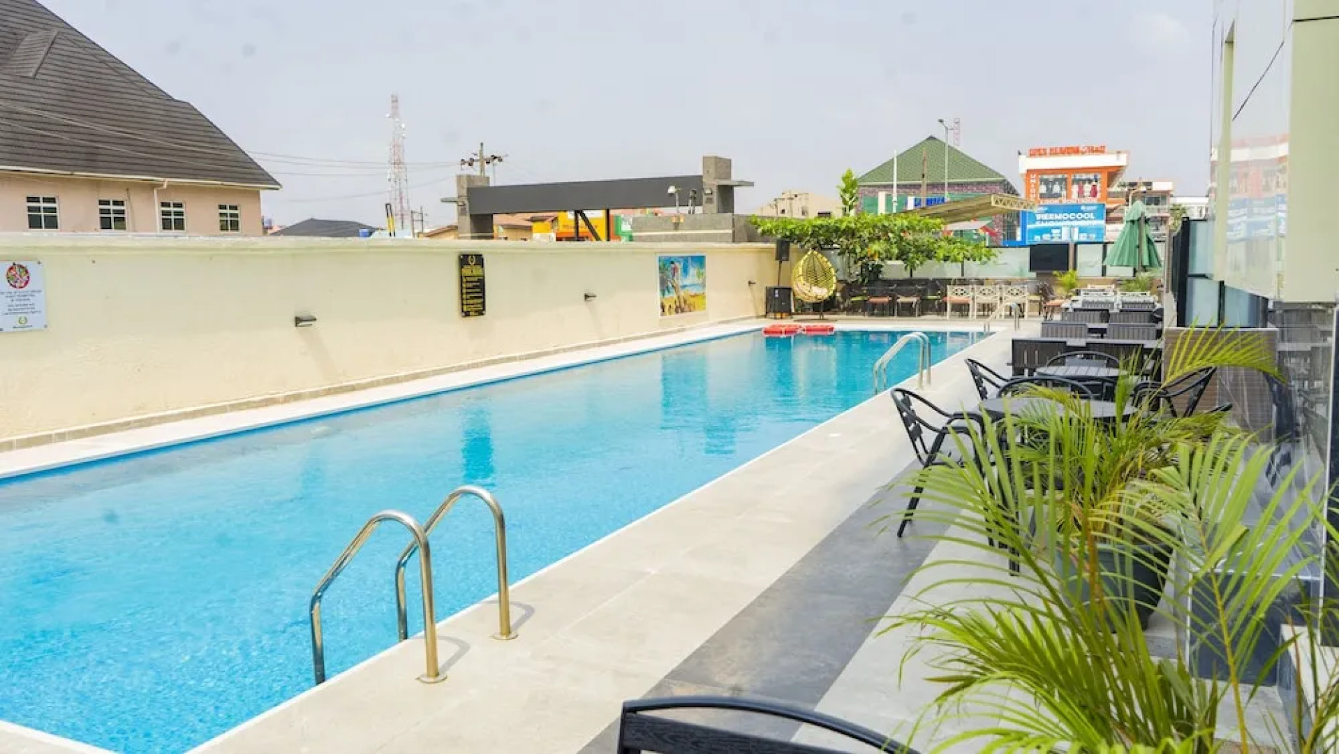 Garden Top Hotel Festac