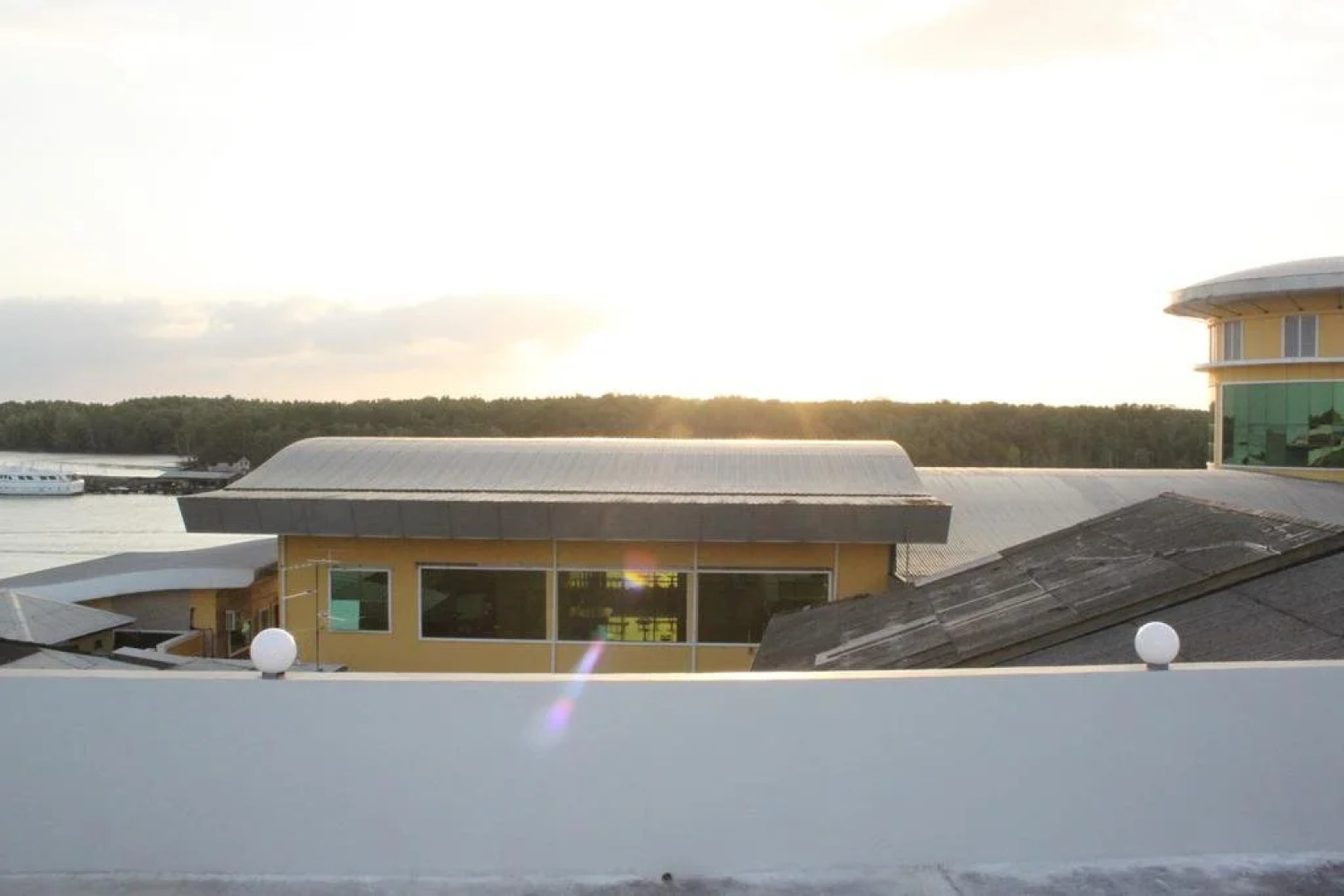 OYO 89915 East Mount Hotel