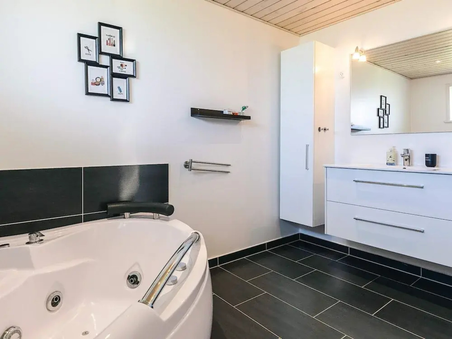 Luxury Spa Retreat in Hurup - By Traum Ferienwohnungen