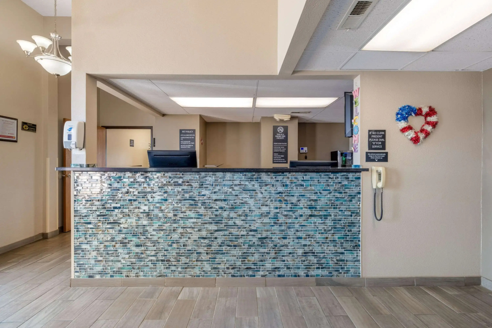 Super 8 by Wyndham O Neill NE