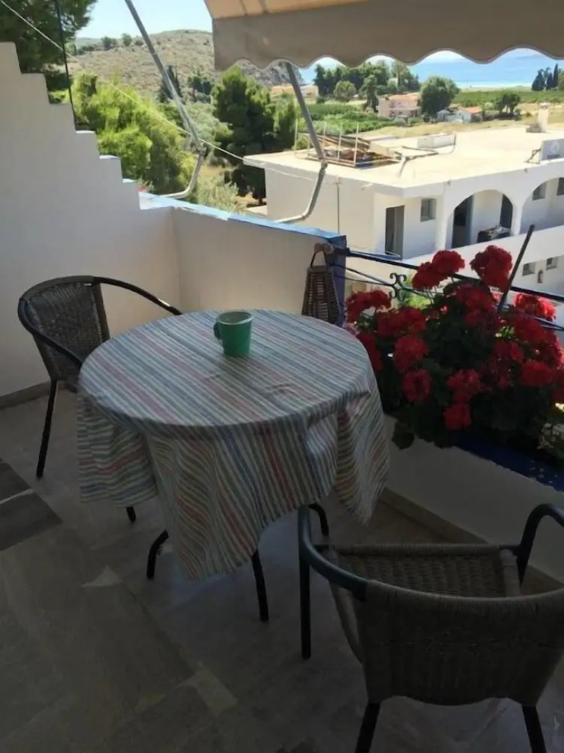 Alexandros Apartments