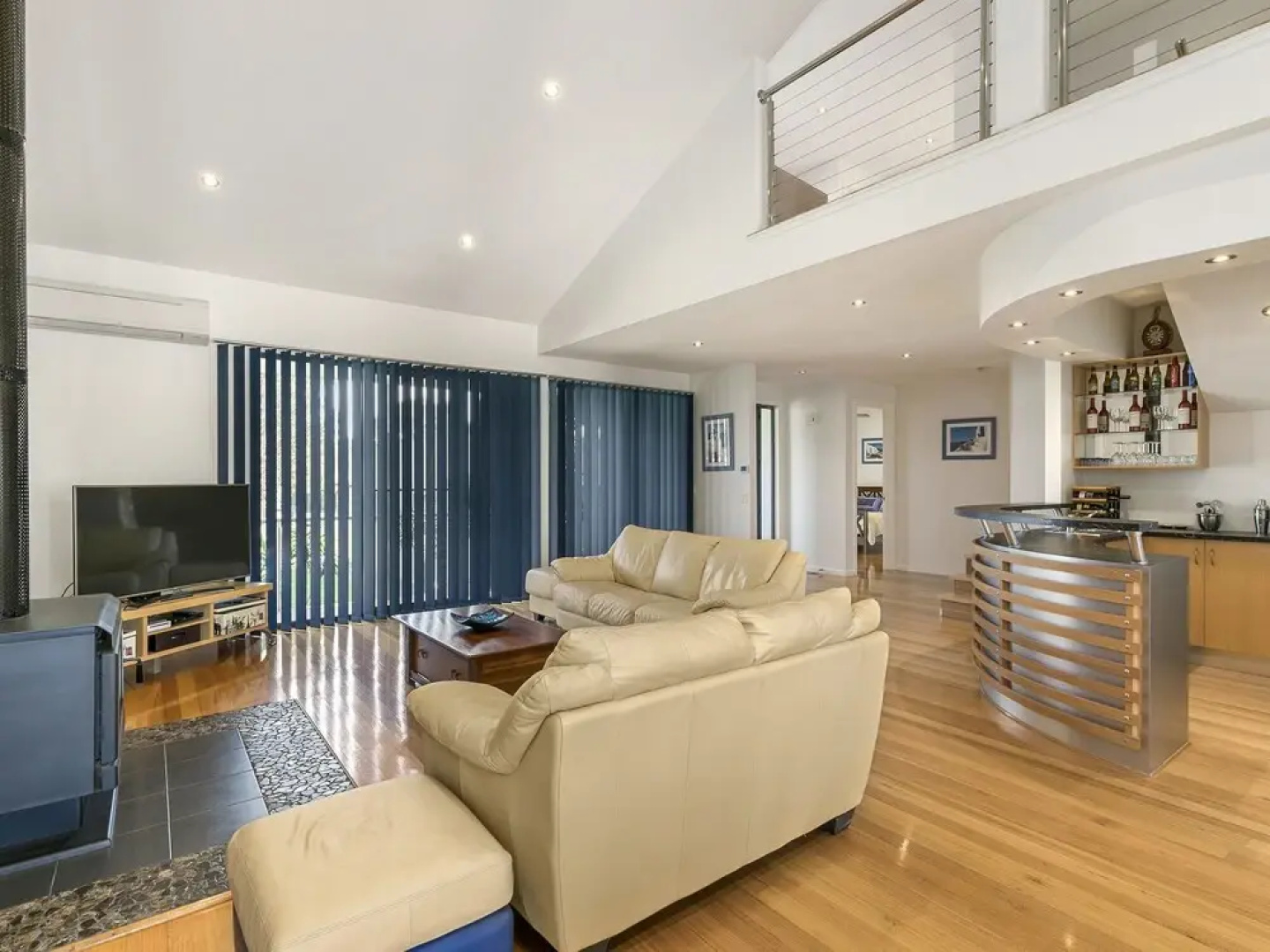 Beachside Luxury - PET Friendly - Surf Side