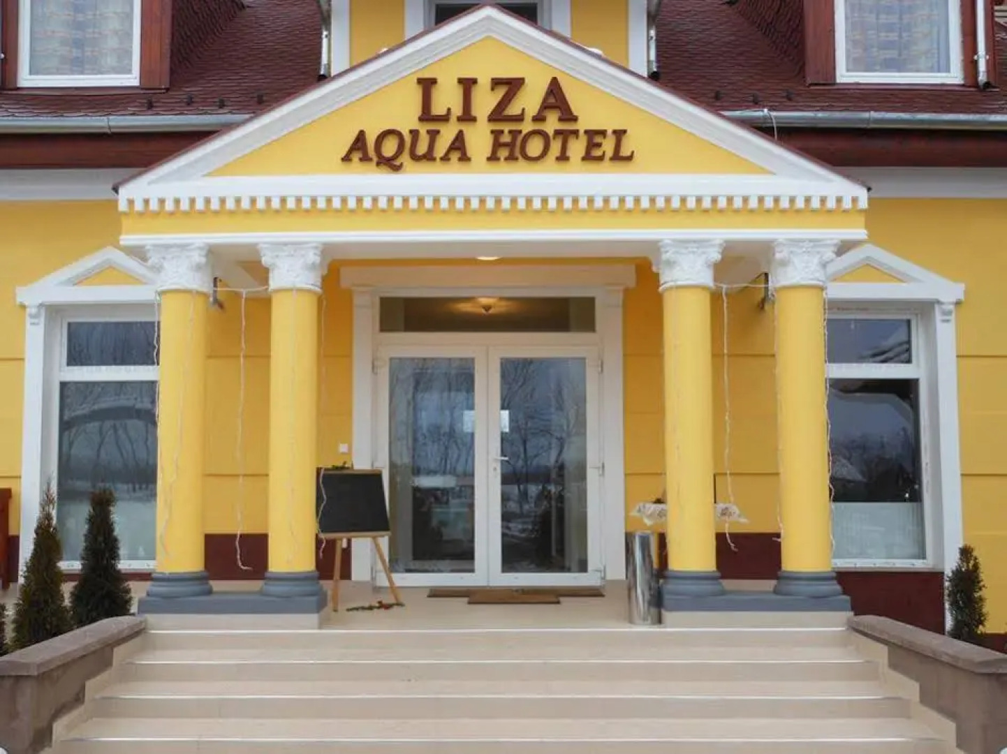 Liza Aqua & Conference Hotel és Fehér Akác Csárda