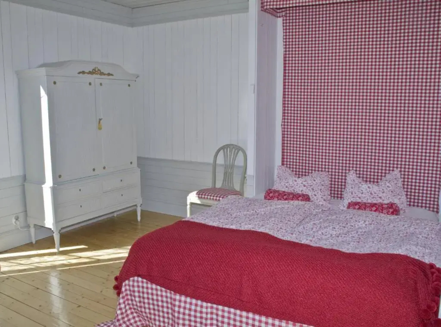 Hem Till Gården I Västerås Ab