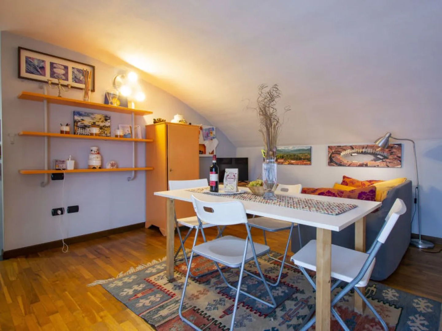 Locazione Turistica La Rondine (LUU280)