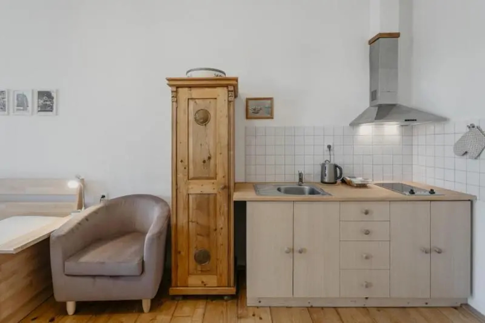 Apartmán 3, Suvorovova 158