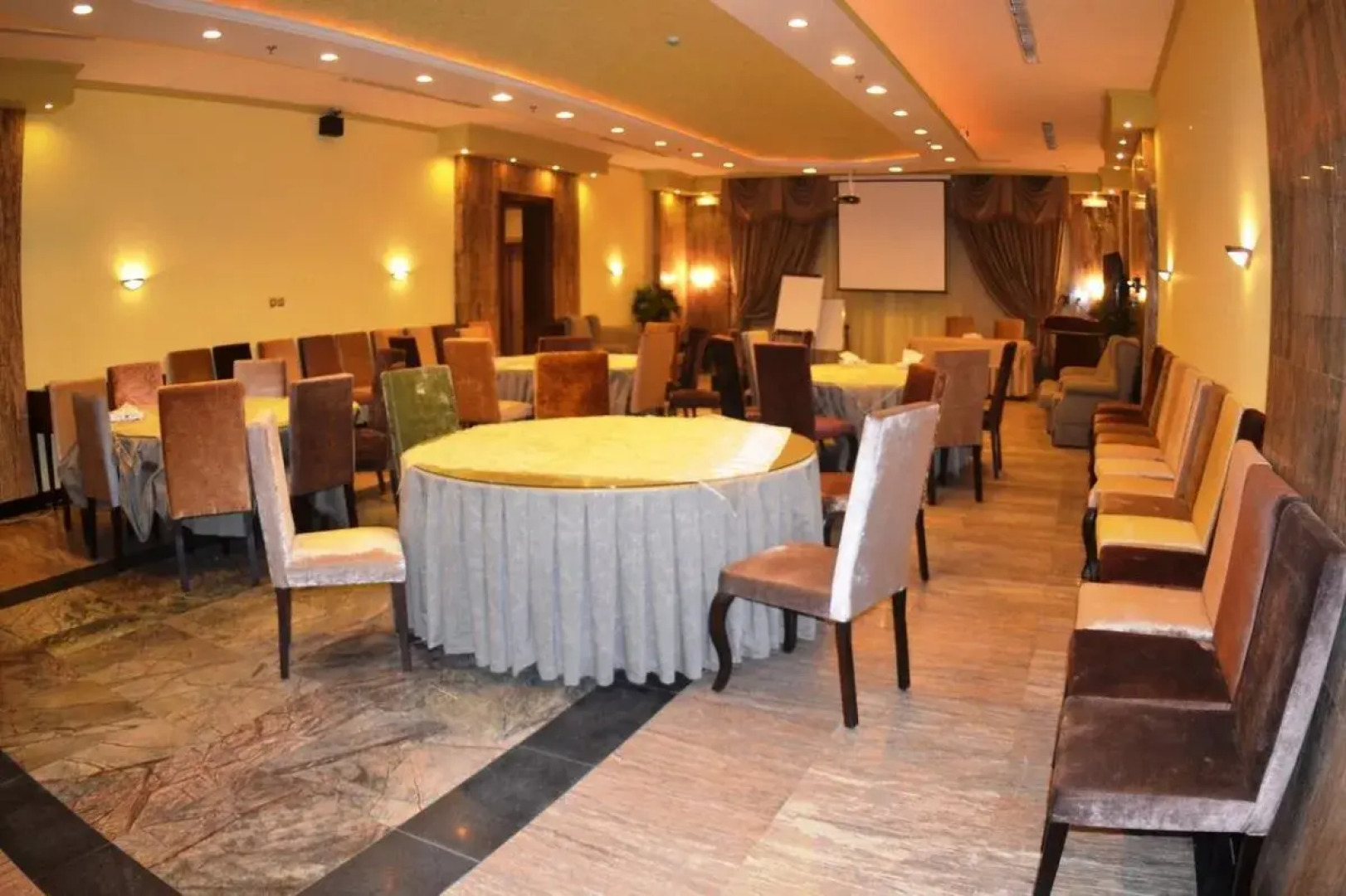 Platinum Park Serviced Apartments