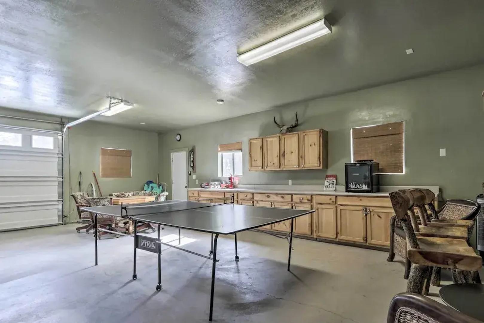 Fire Pit + Game Room: Heber-overgaard Cabin!