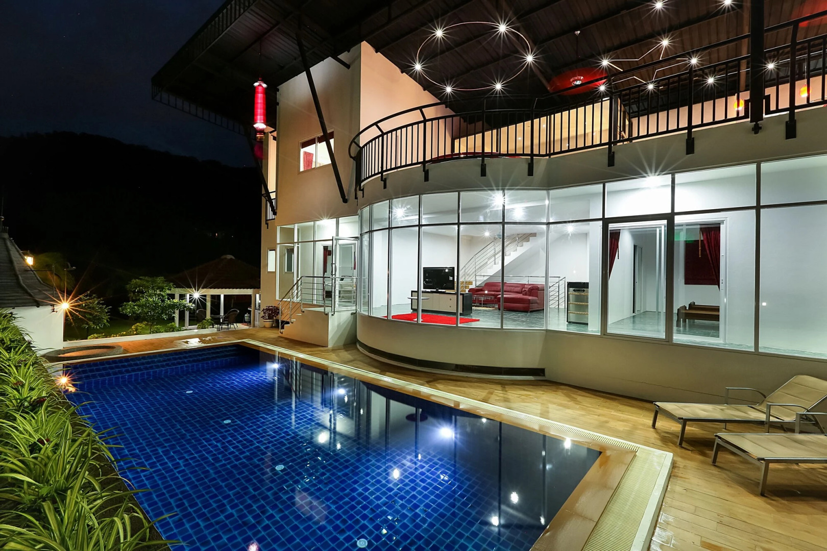 Villa Nap Dau 8 Bedrooms