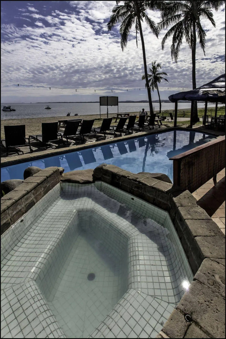 Travellers Beach Resort