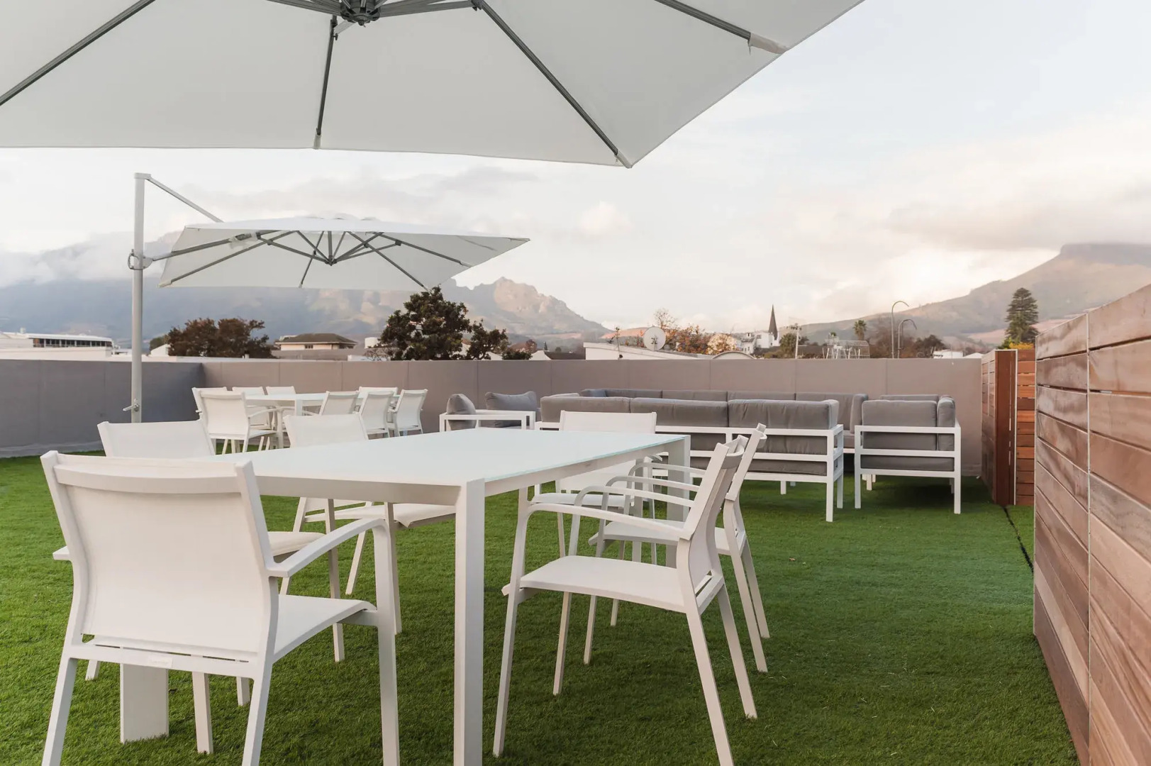 107 Dorpstraat Boutique Hotel