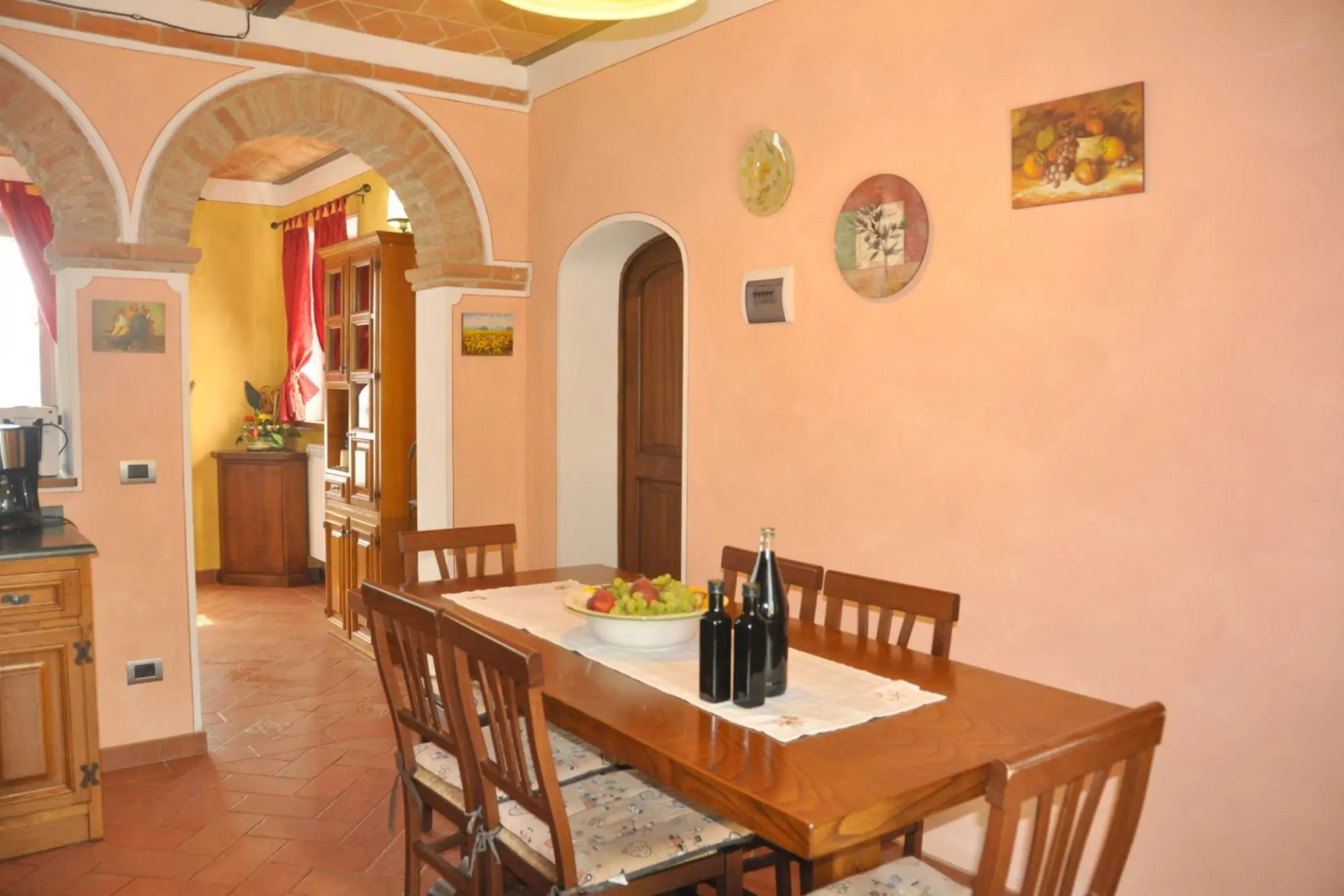 Beautiful villa sleeps 8 with private garden and pool-VILLA AGRIROSA