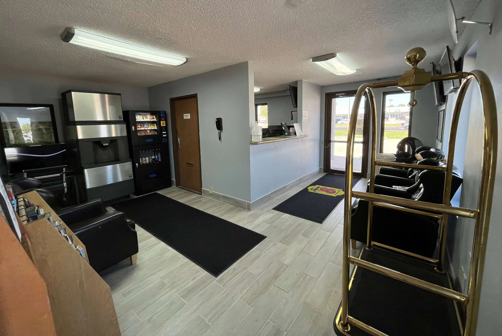 Super 8 by Wyndham Emporia