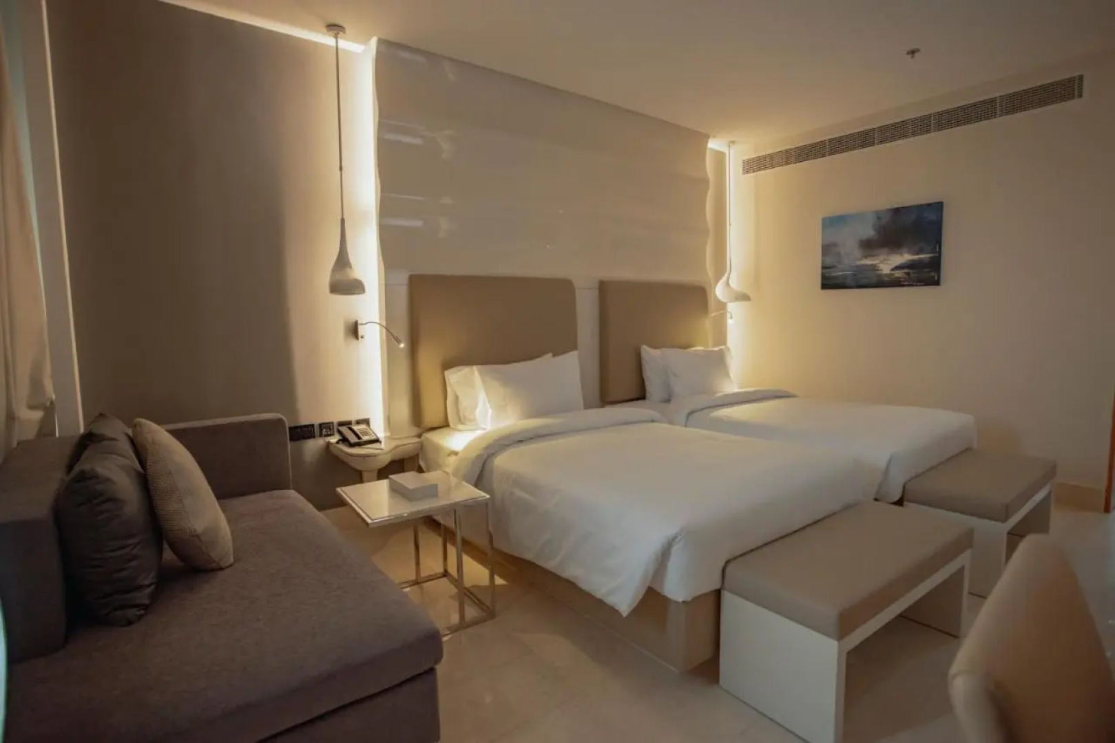 Alberni Hotel and Resort