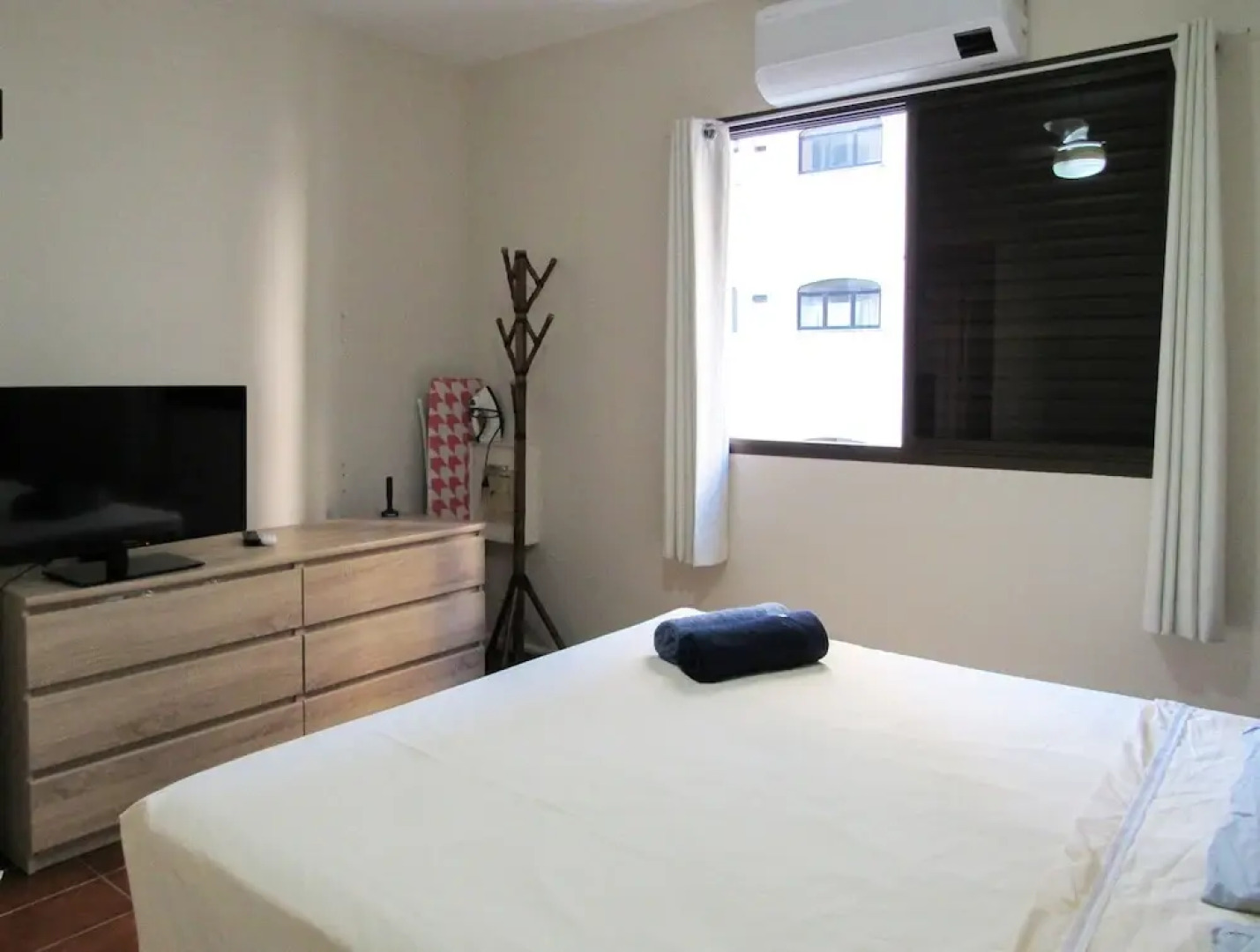 Timo Apto a 200m - Praia das Pitangueiras Guaruj