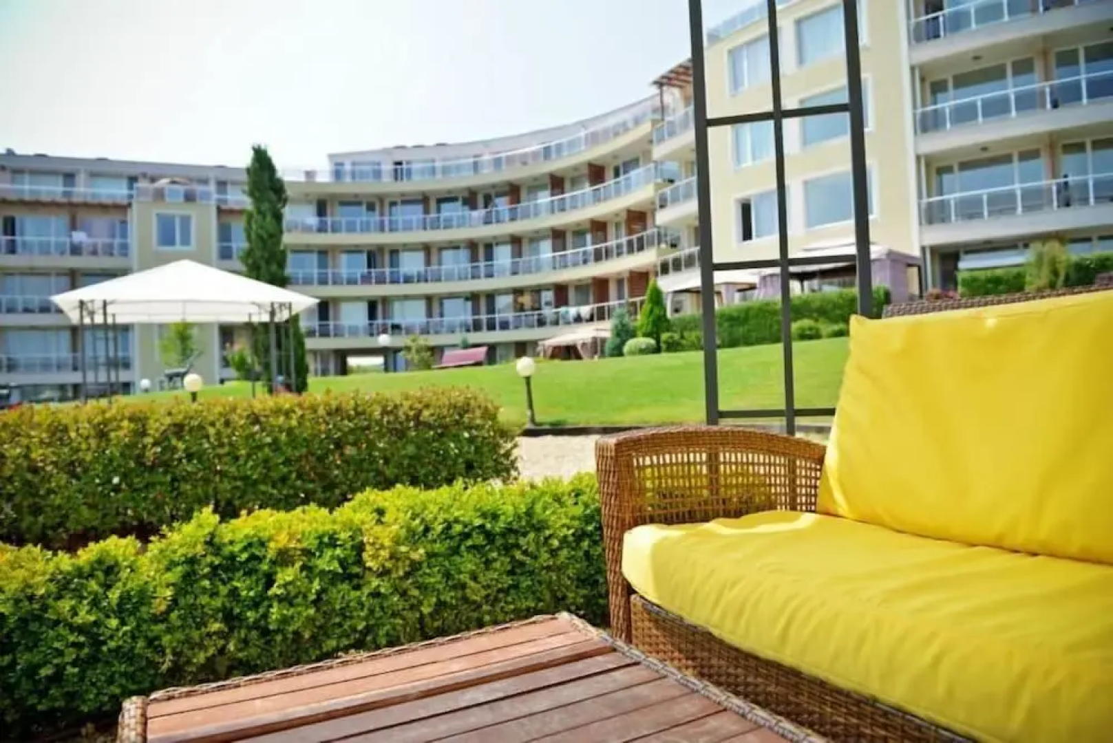 Sunny Apartment in Burgas