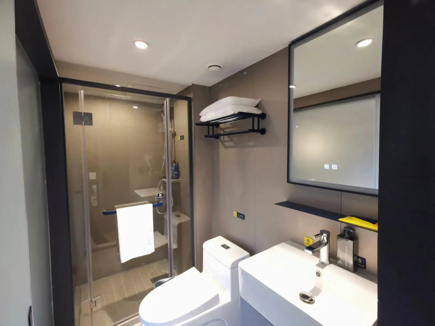 7 Days Inn Shanghai Xinzhuang Subway Station Cloud Nine Shopping Mall Branch