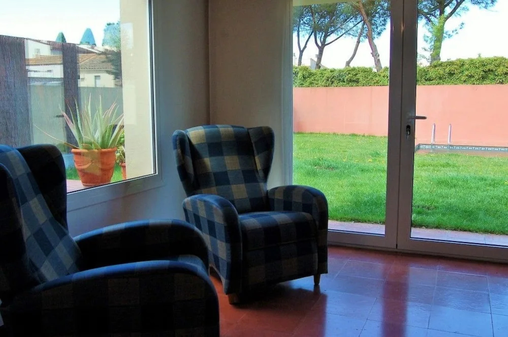 Casa a 15 minutos de la playa, con jardin privado y piscina