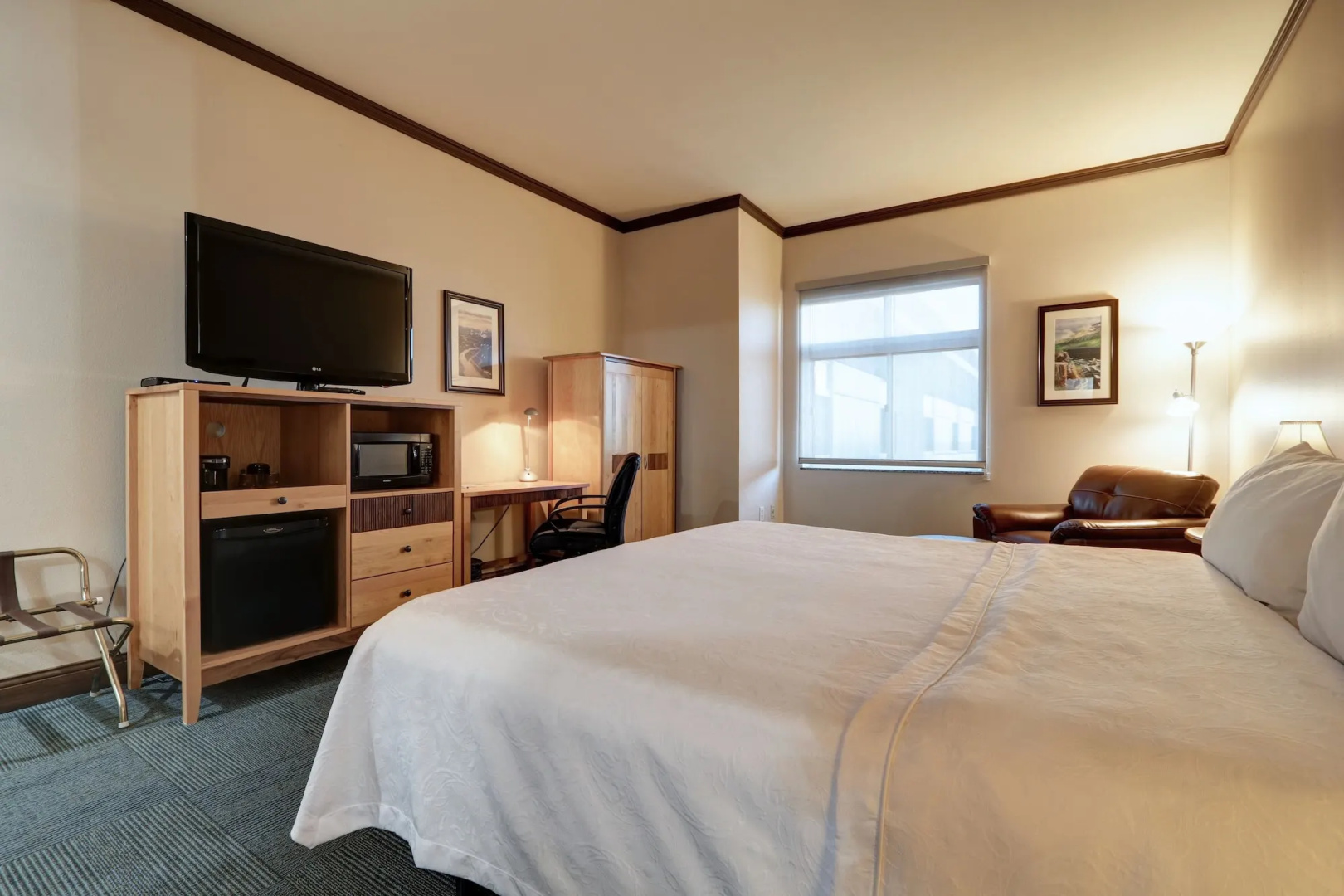 Dimond Center Hotel