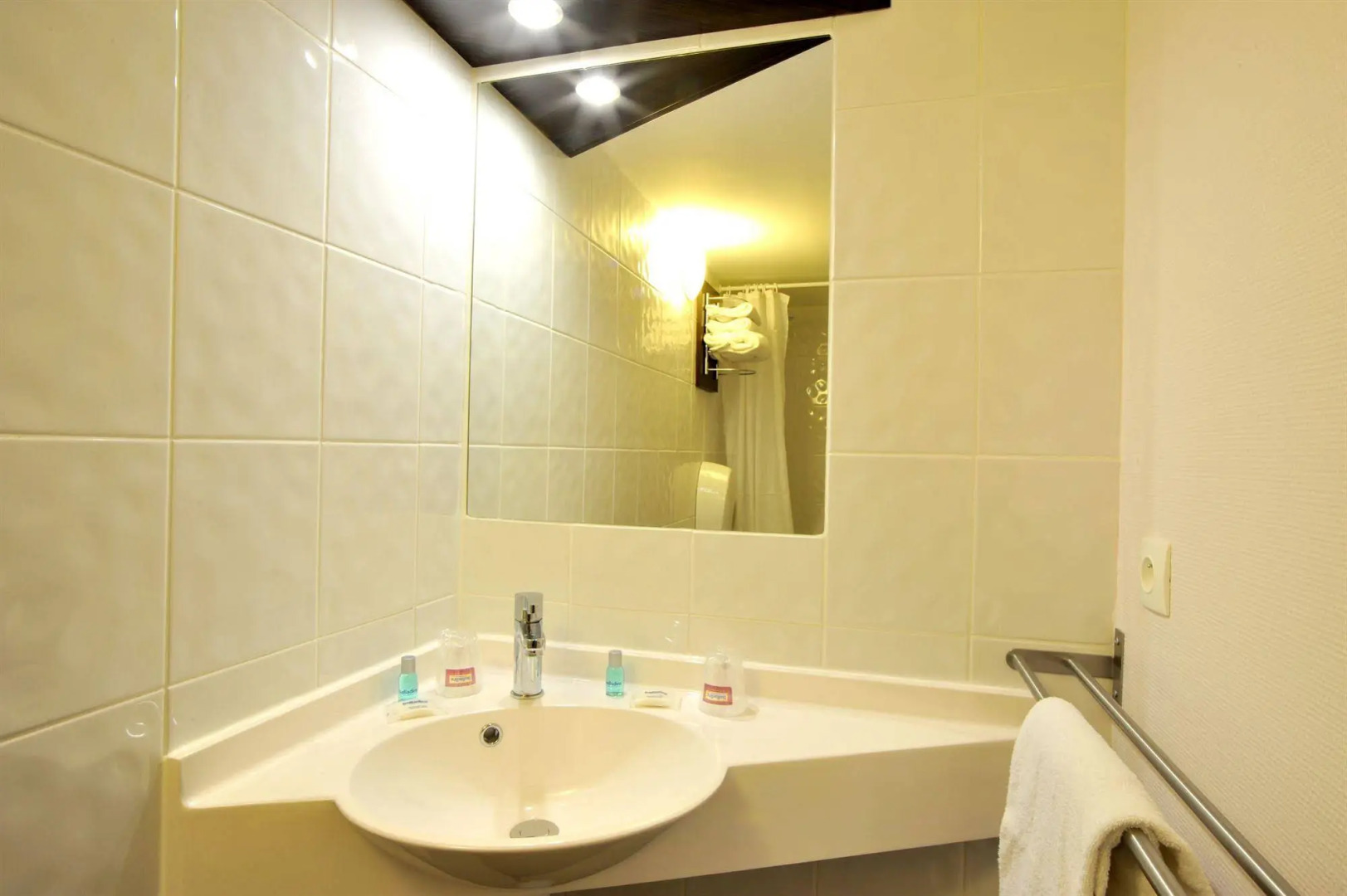 Brit Hotel Confort Lyon Dardilly