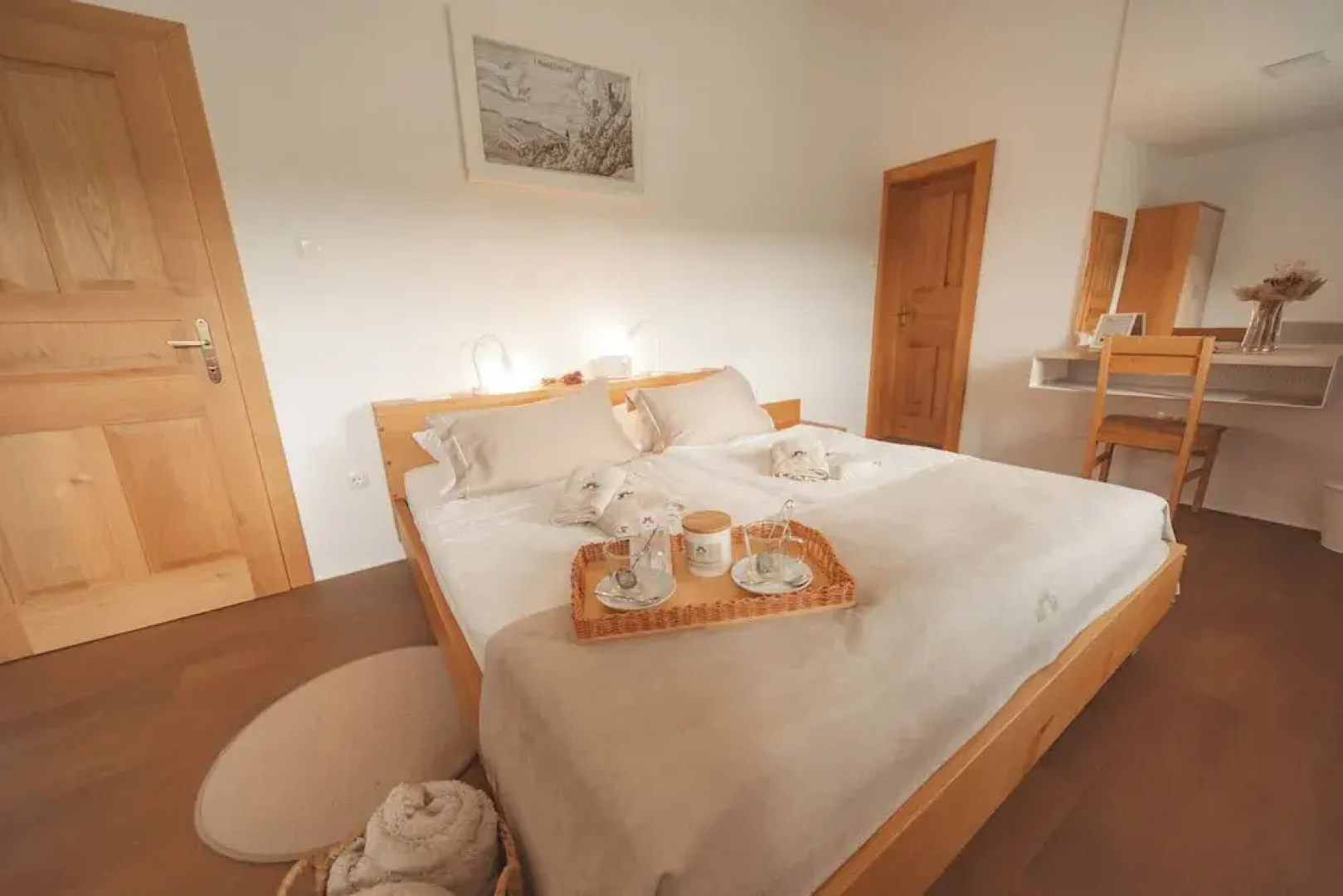 Rooms & Apartments Podsreda Castle