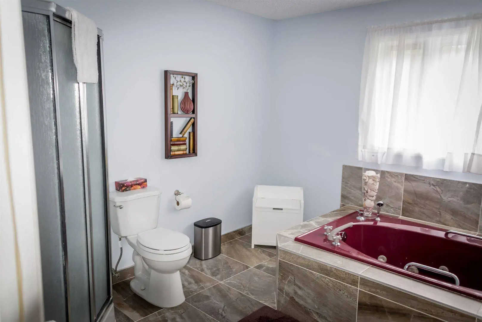 A La Villa Rivermead