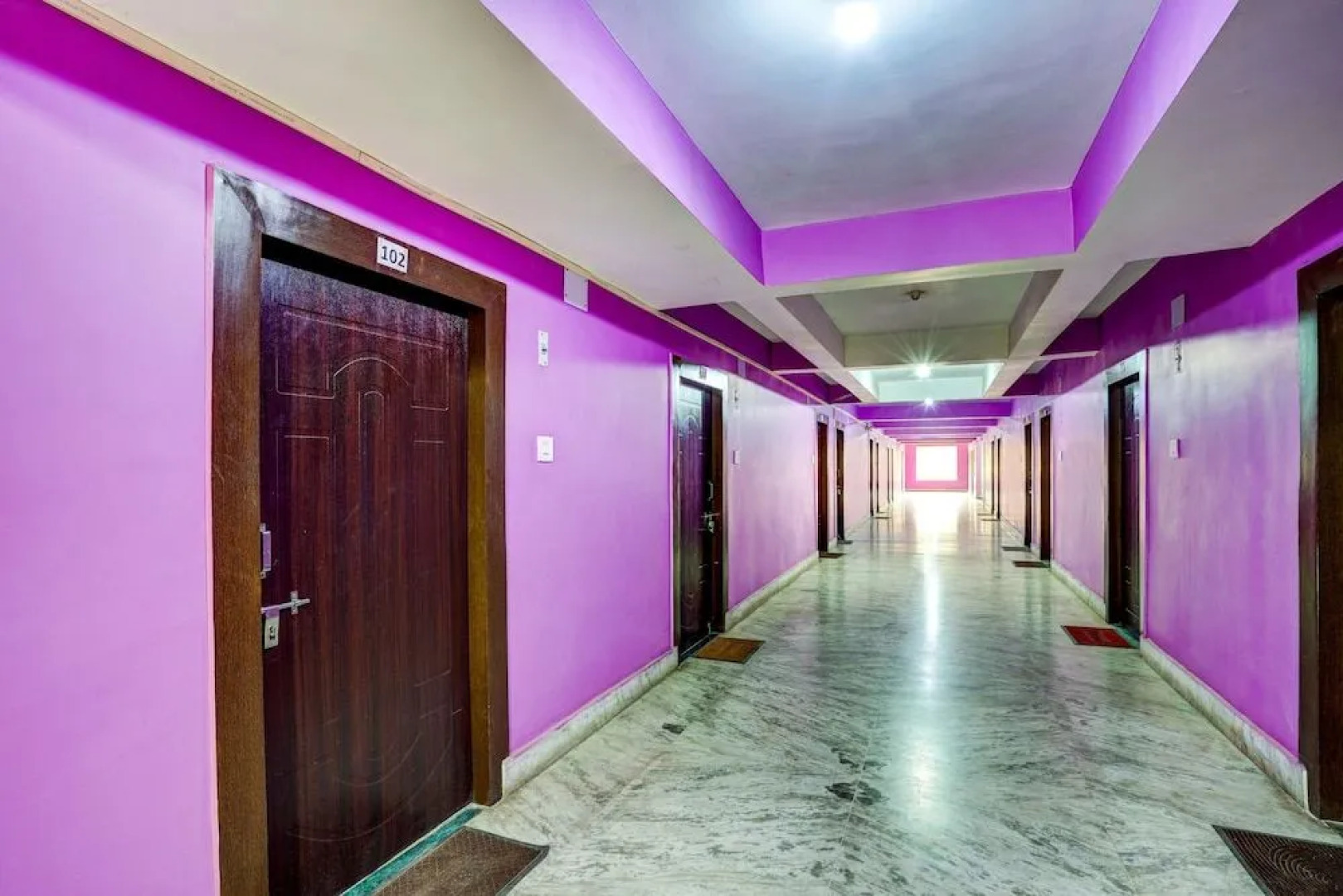 OYO 19609 Hotel Rajprabha
