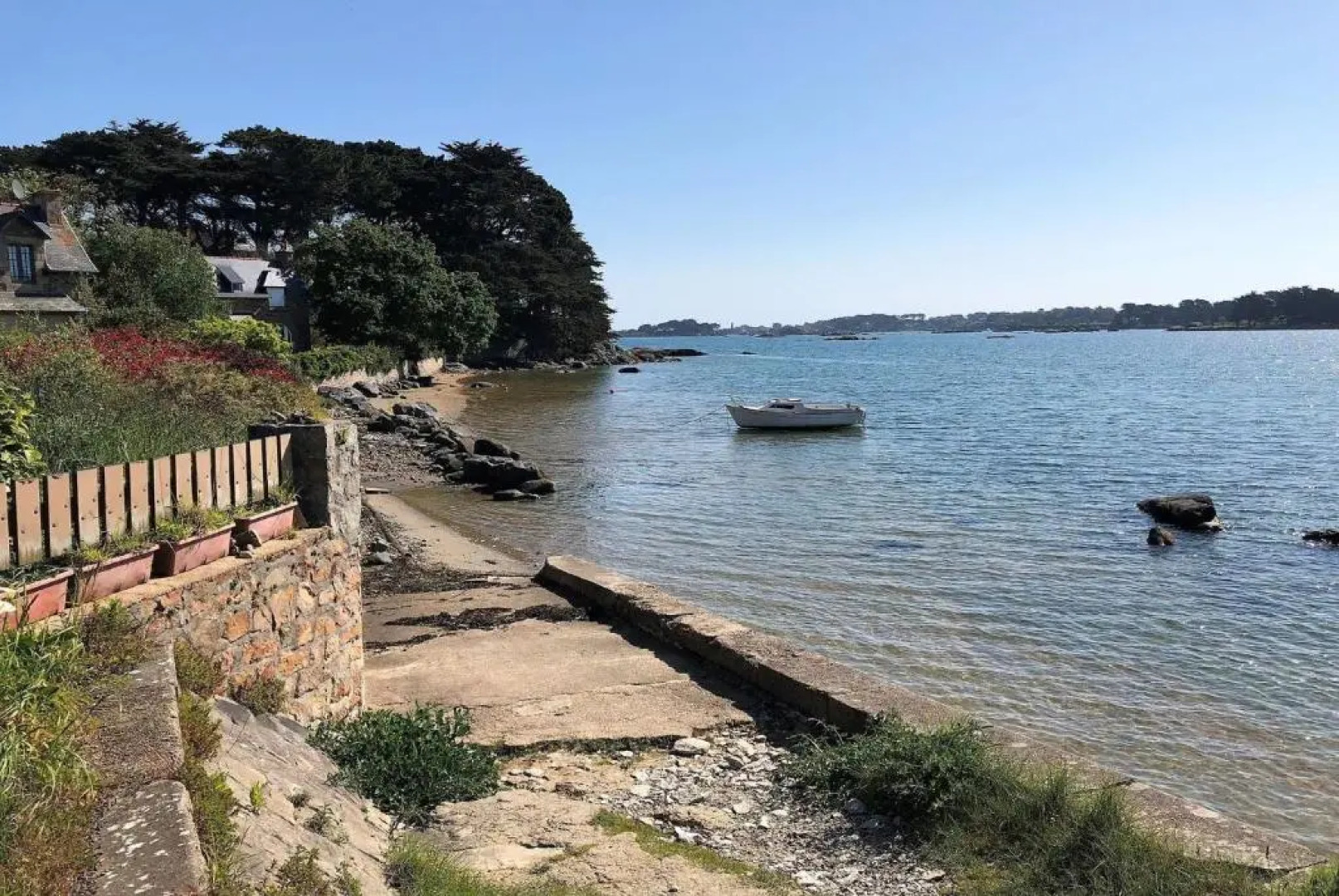 Appartement Belle Vue Mer Avec Wifi Et Cour Close Tregastel - Ref 42