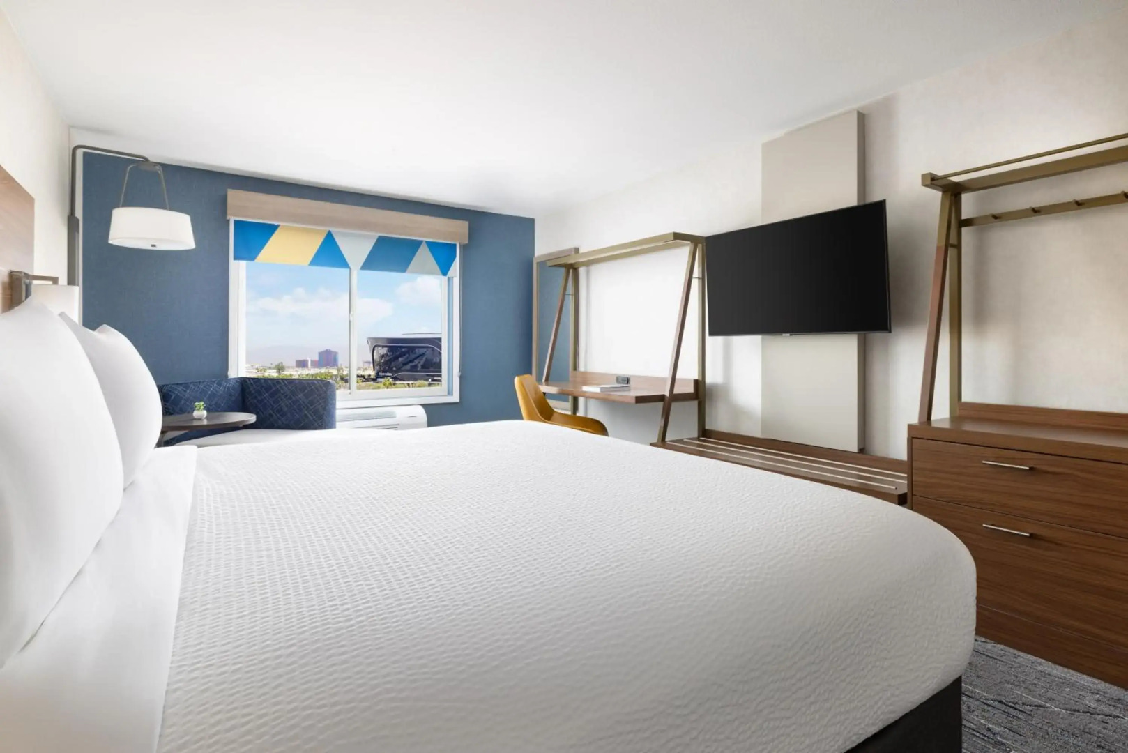 Comfort Suites Near Six Flags Magic Mountain