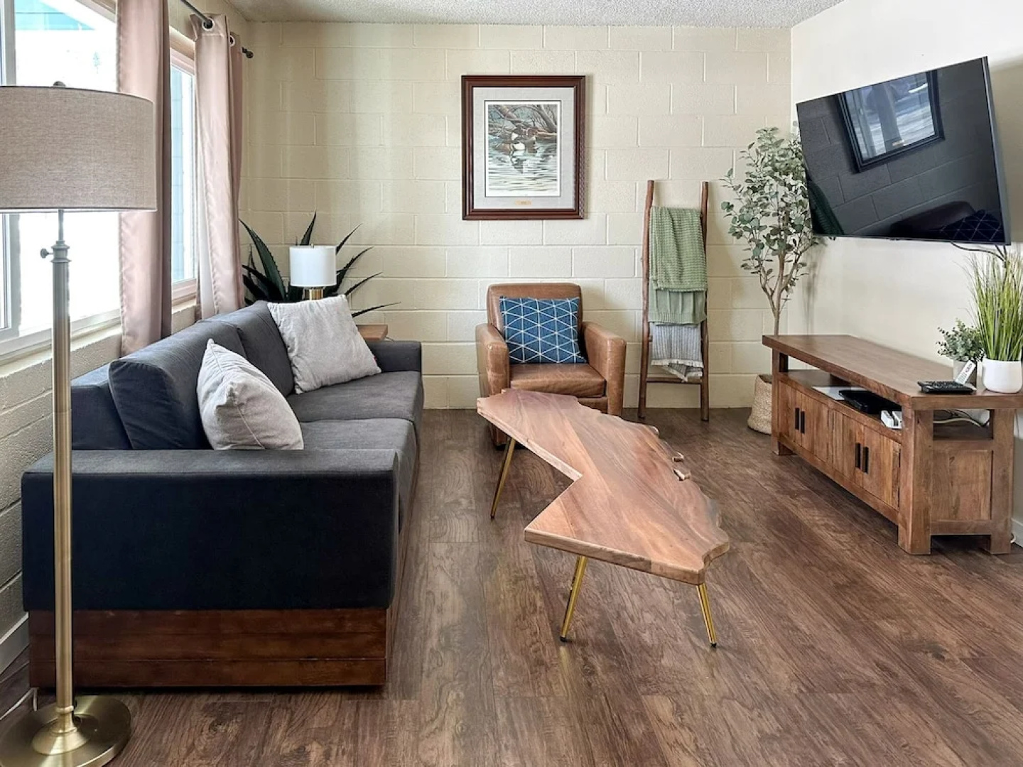 Gull Lake Lodge